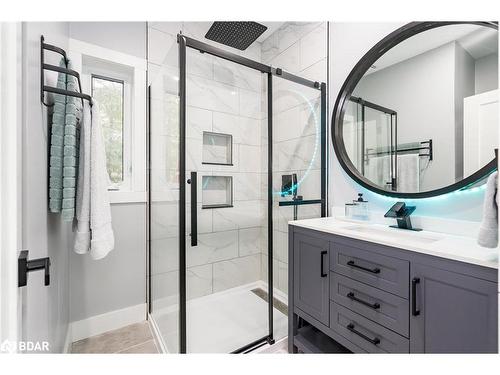 94 42Nd Street S, Wasaga Beach, ON - Indoor Photo Showing Bathroom