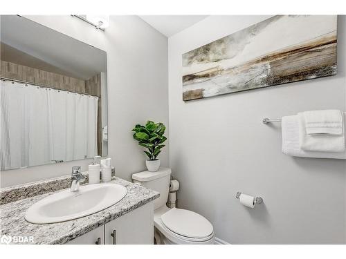 29 Mappin Way, Whitby, ON - Indoor Photo Showing Bathroom