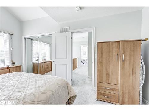 29 Mappin Way, Whitby, ON - Indoor Photo Showing Bedroom