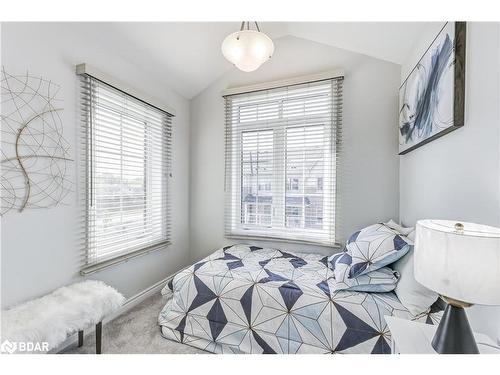 29 Mappin Way, Whitby, ON - Indoor Photo Showing Bedroom