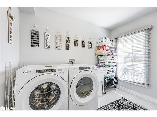 29 Mappin Way, Whitby, ON - Indoor Photo Showing Laundry Room