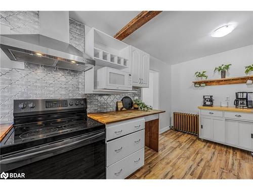 665 4 Line S, Oro-Medonte, ON - Indoor Photo Showing Kitchen