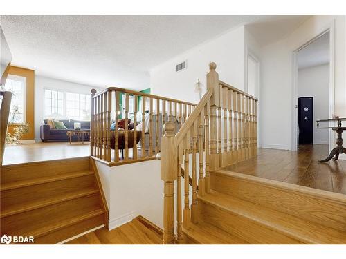 19 Hillpath Crescent, Brampton, ON - Indoor Photo Showing Other Room