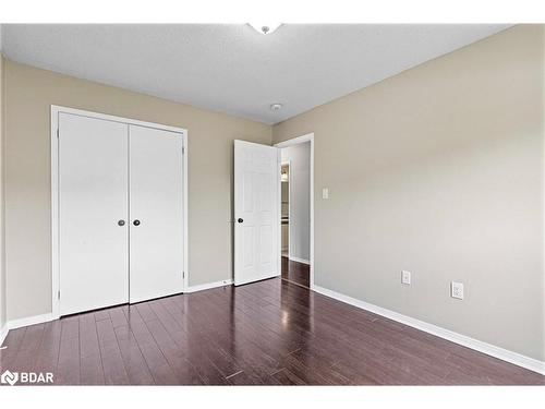 16 Herrell Avenue, Barrie, ON - Indoor Photo Showing Other Room