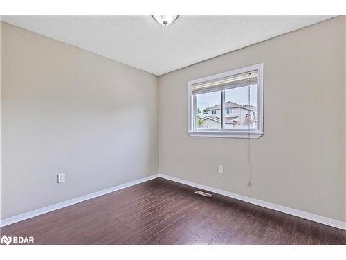 16 Herrell Avenue, Barrie, ON - Indoor Photo Showing Other Room