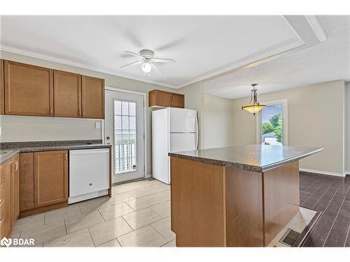 16 Herrell Avenue, Barrie, ON - Indoor Photo Showing Kitchen