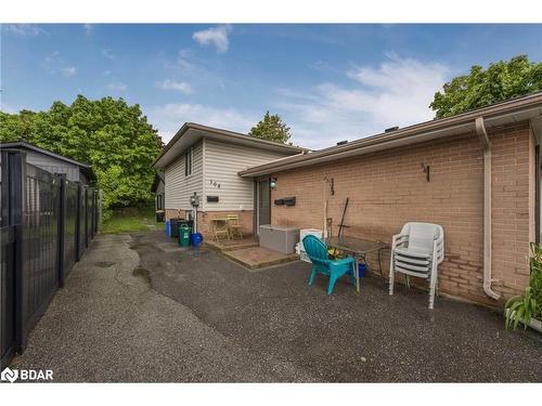 1, 2, 3-104 Daphne Crescent, Barrie, ON 