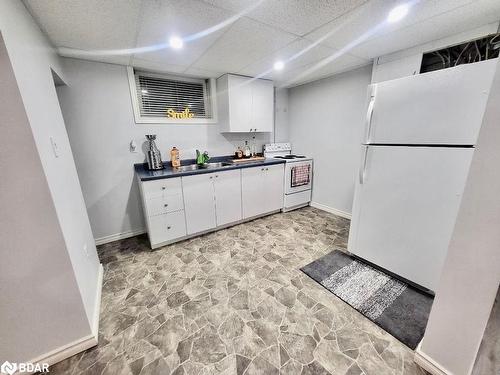 179 Melrose Avenue, Wasaga Beach, ON - Indoor Photo Showing Basement