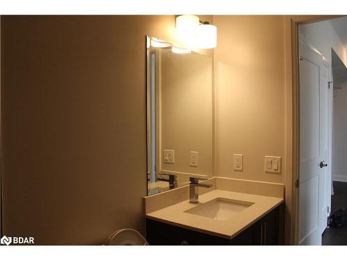 15 Lynch Street, Brampton, ON - Indoor Photo Showing Bathroom