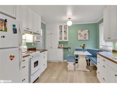 115 Albert Street, Peterborough, ON - Indoor Photo Showing Kitchen