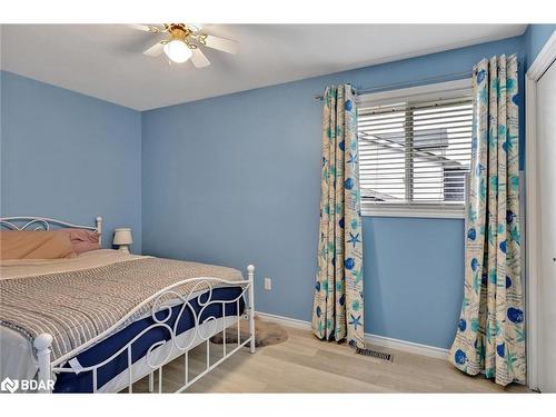 115 Albert Street, Peterborough, ON - Indoor Photo Showing Bedroom