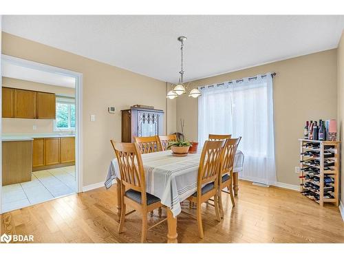 7 Bishop Drive, Barrie, ON - Indoor Photo Showing Dining Room