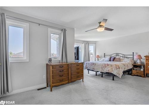 7 Bishop Drive, Barrie, ON - Indoor Photo Showing Bedroom