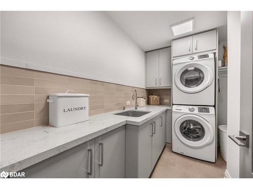 80 Links Trail Trail, Port Severn, ON - Indoor Photo Showing Laundry Room