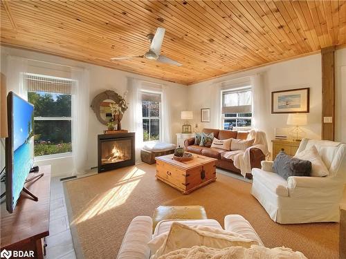 4 Spruce Street, Baysville, ON - Indoor Photo Showing Living Room With Fireplace