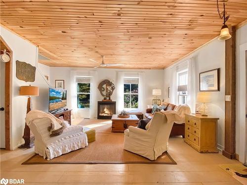 4 Spruce Street, Baysville, ON - Indoor Photo Showing Living Room With Fireplace