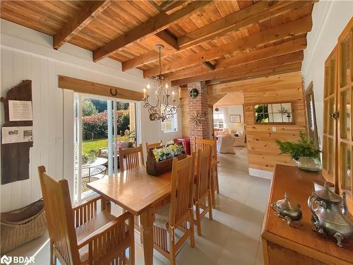 4 Spruce Street, Baysville, ON - Indoor Photo Showing Dining Room