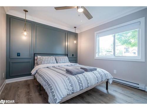 K1-155 Edgehill Drive, Barrie, ON - Indoor Photo Showing Bedroom