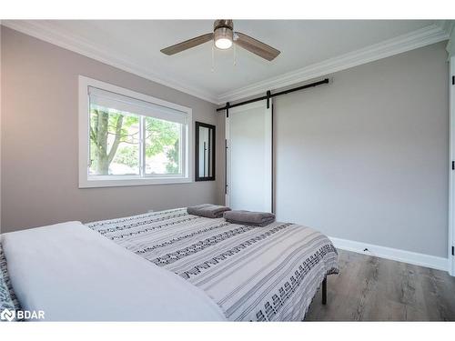 K1-155 Edgehill Drive, Barrie, ON - Indoor Photo Showing Bedroom