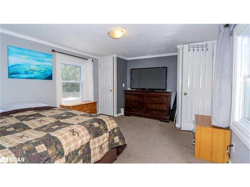 2 Shamrock Crescent, Angus, ON - Indoor Photo Showing Bedroom