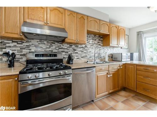 1222 Inniswood Street, Innisfil, ON - Indoor Photo Showing Kitchen With Double Sink