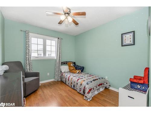 1222 Inniswood Street, Innisfil, ON - Indoor Photo Showing Bedroom