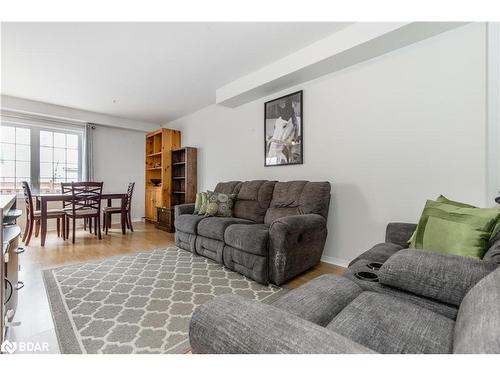 1222 Inniswood Street, Innisfil, ON - Indoor Photo Showing Living Room