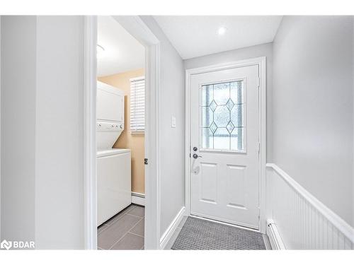 9 Quail Crescent, Barrie, ON - Indoor Photo Showing Laundry Room