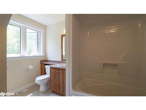 179 West Point Sands Road, Huntsville, ON - Indoor Photo Showing Bathroom