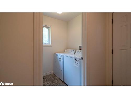 179 West Point Sands Road, Huntsville, ON - Indoor Photo Showing Laundry Room