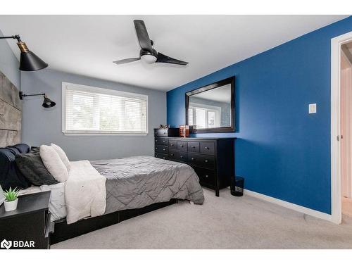 18 Christie Crescent, Barrie, ON - Indoor Photo Showing Bedroom