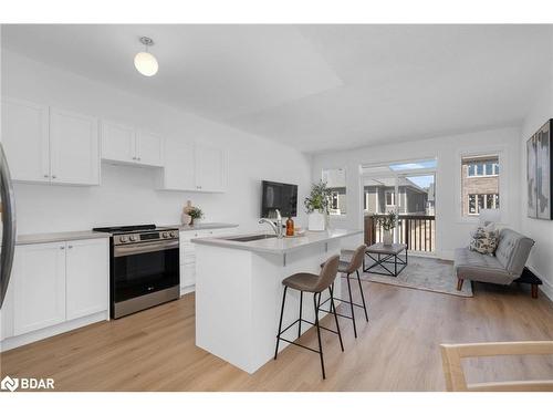 248 Duncan Street, Stayner, ON - Indoor Photo Showing Kitchen With Upgraded Kitchen