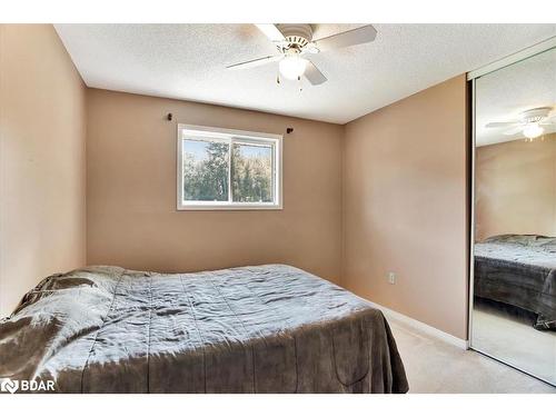 65 Meadow Heights Drive, Bracebridge, ON - Indoor Photo Showing Bedroom