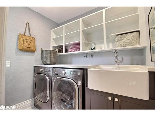 181 Peter Street N, Orillia, ON - Indoor Photo Showing Laundry Room