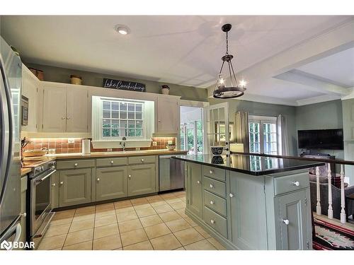 181 Peter Street N, Orillia, ON - Indoor Photo Showing Kitchen With Stainless Steel Kitchen With Upgraded Kitchen