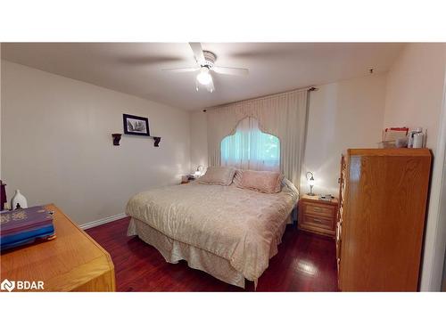 170 Parkside Drive E, Fergus, ON - Indoor Photo Showing Bedroom