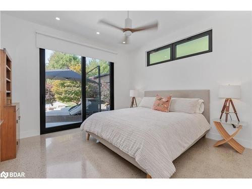 64 Puget Street, Barrie, ON - Indoor Photo Showing Bedroom