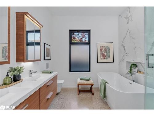 64 Puget Street, Barrie, ON - Indoor Photo Showing Bathroom