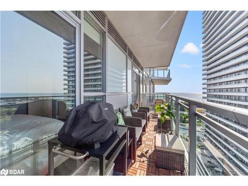 1611-33 Shore Breeze Drive, Toronto, ON - Outdoor With Balcony