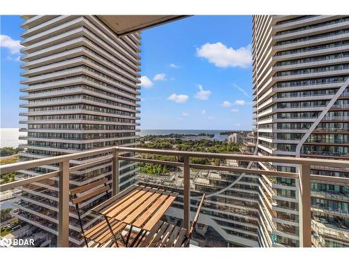 1611-33 Shore Breeze Drive, Toronto, ON - Outdoor With Balcony