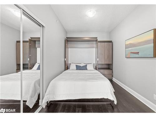 1611-33 Shore Breeze Drive, Toronto, ON - Indoor Photo Showing Bedroom