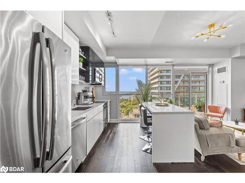 1611-33 Shore Breeze Drive, Toronto, ON - Indoor Photo Showing Kitchen With Stainless Steel Kitchen