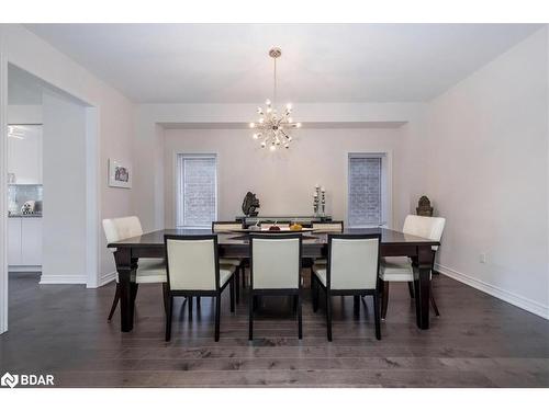 1433 Mcroberts Crescent Crescent, Innisfil, ON - Indoor Photo Showing Dining Room