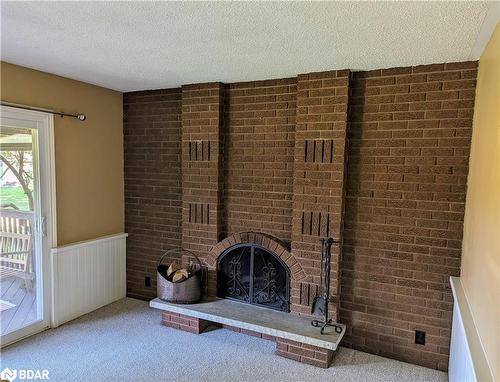 1304 10Th Line, Innisfil, ON - Indoor With Fireplace