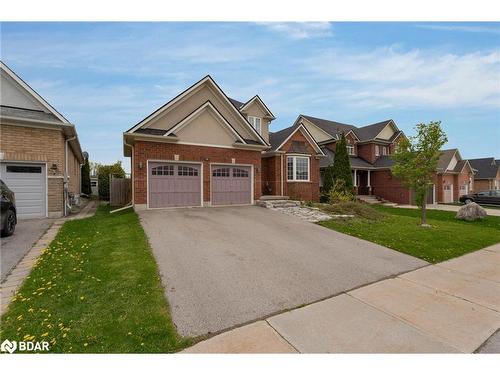 54 Ellis Crescent, Lindsay, ON - Outdoor With Facade