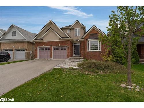 54 Ellis Crescent, Lindsay, ON - Outdoor With Facade