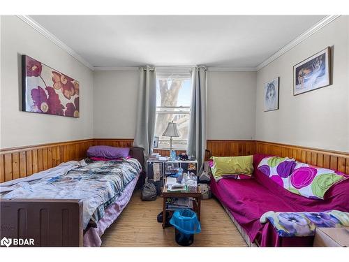 138 Peel Street, Barrie, ON - Indoor Photo Showing Bedroom