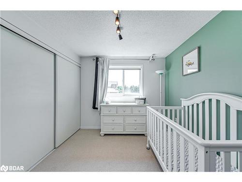 1 Columbia Road, Barrie, ON - Indoor Photo Showing Bedroom