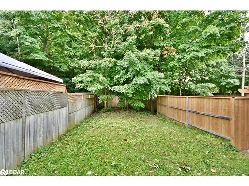 222 Ferndale Drive S, Barrie, ON - Outdoor With Backyard