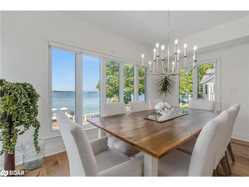 376 Brewery Lane, Orillia, ON - Indoor Photo Showing Dining Room